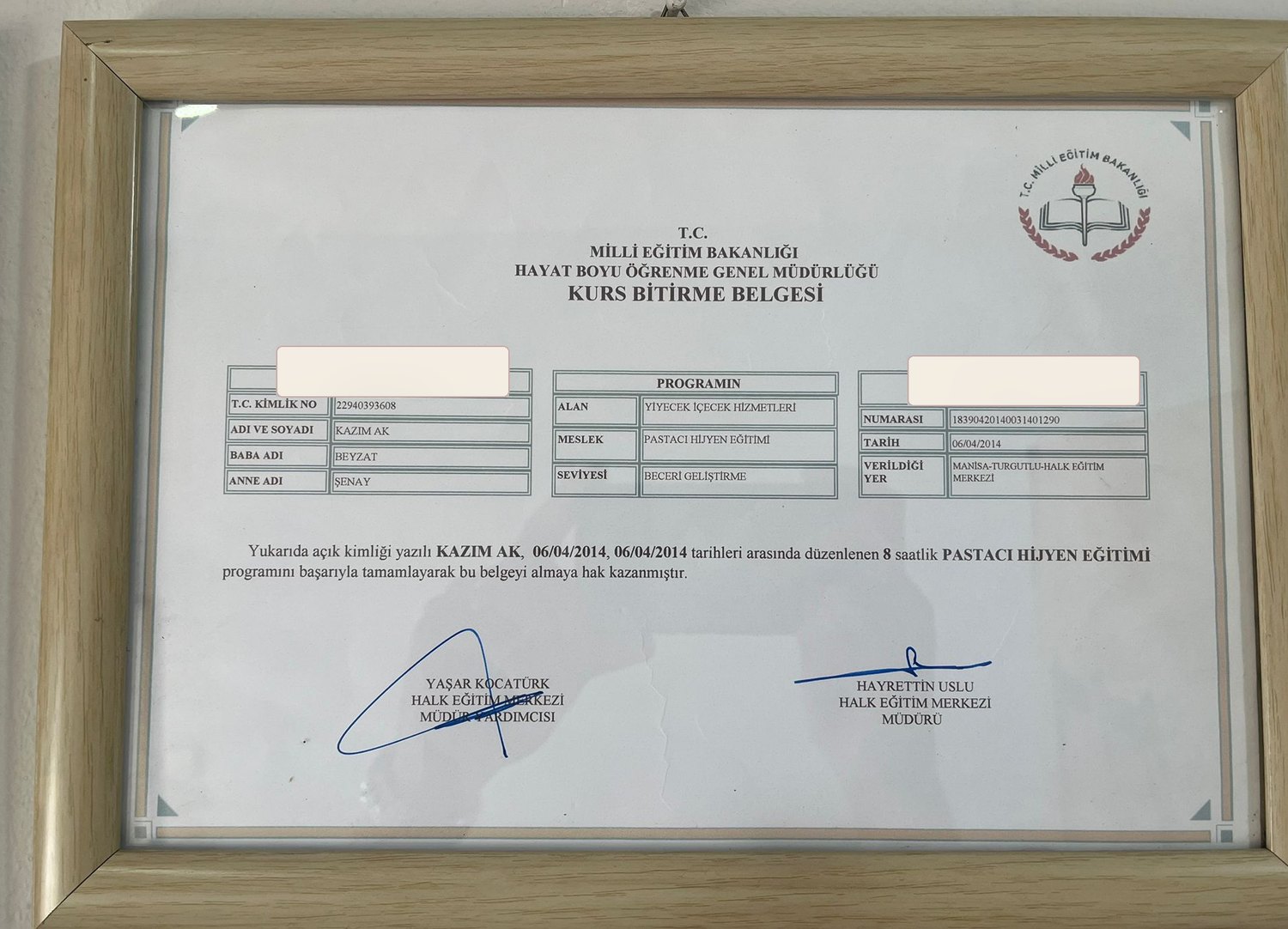 Hijyen eğitimi belgesi, kimlik ve belge numaraları gizlenmiş